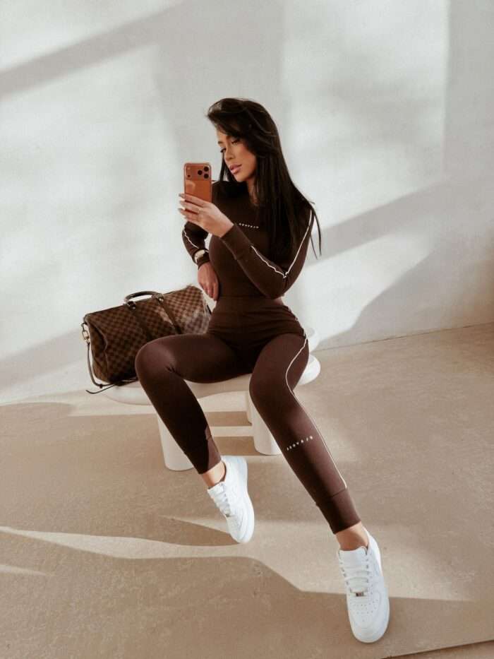 KOMPLET DAMSKI EASILY 2026 - obrazek 2