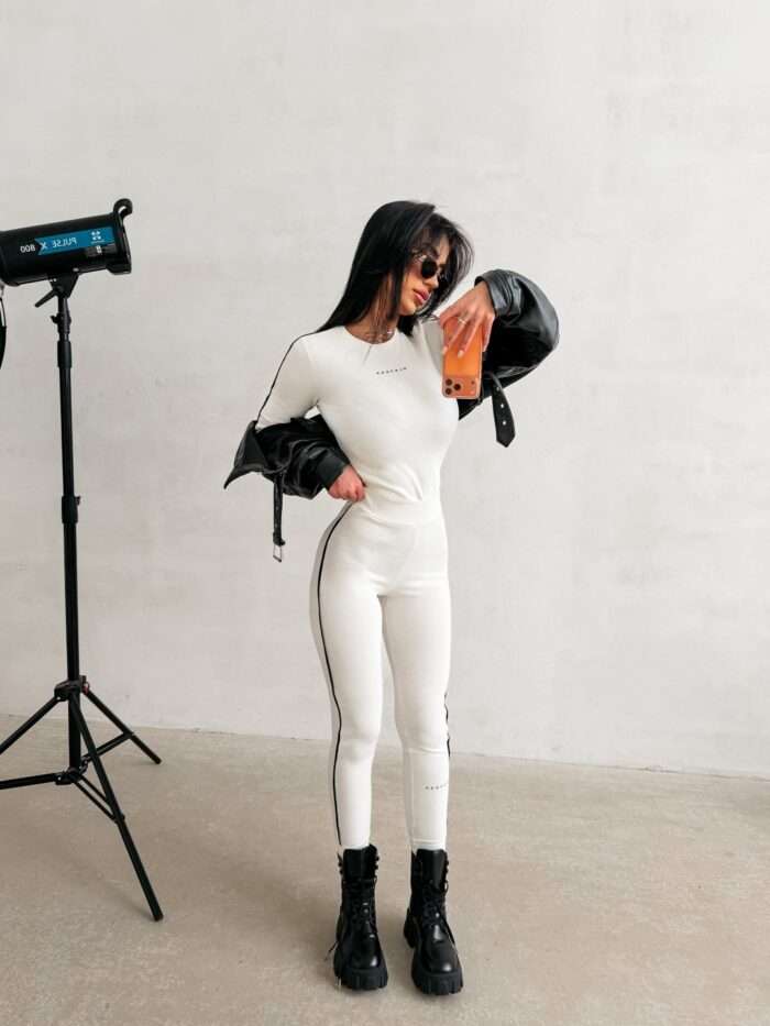 KOMPLET DAMSKI EASILY 2026 - obrazek 3