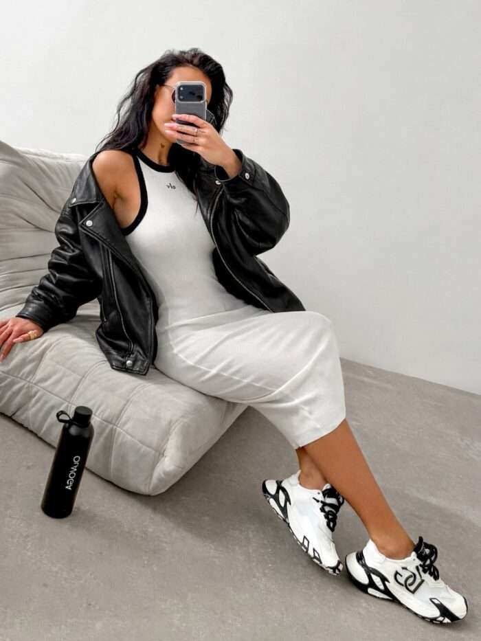 SUKIENKA DAMSKA MANUAL 2026 - obrazek 10